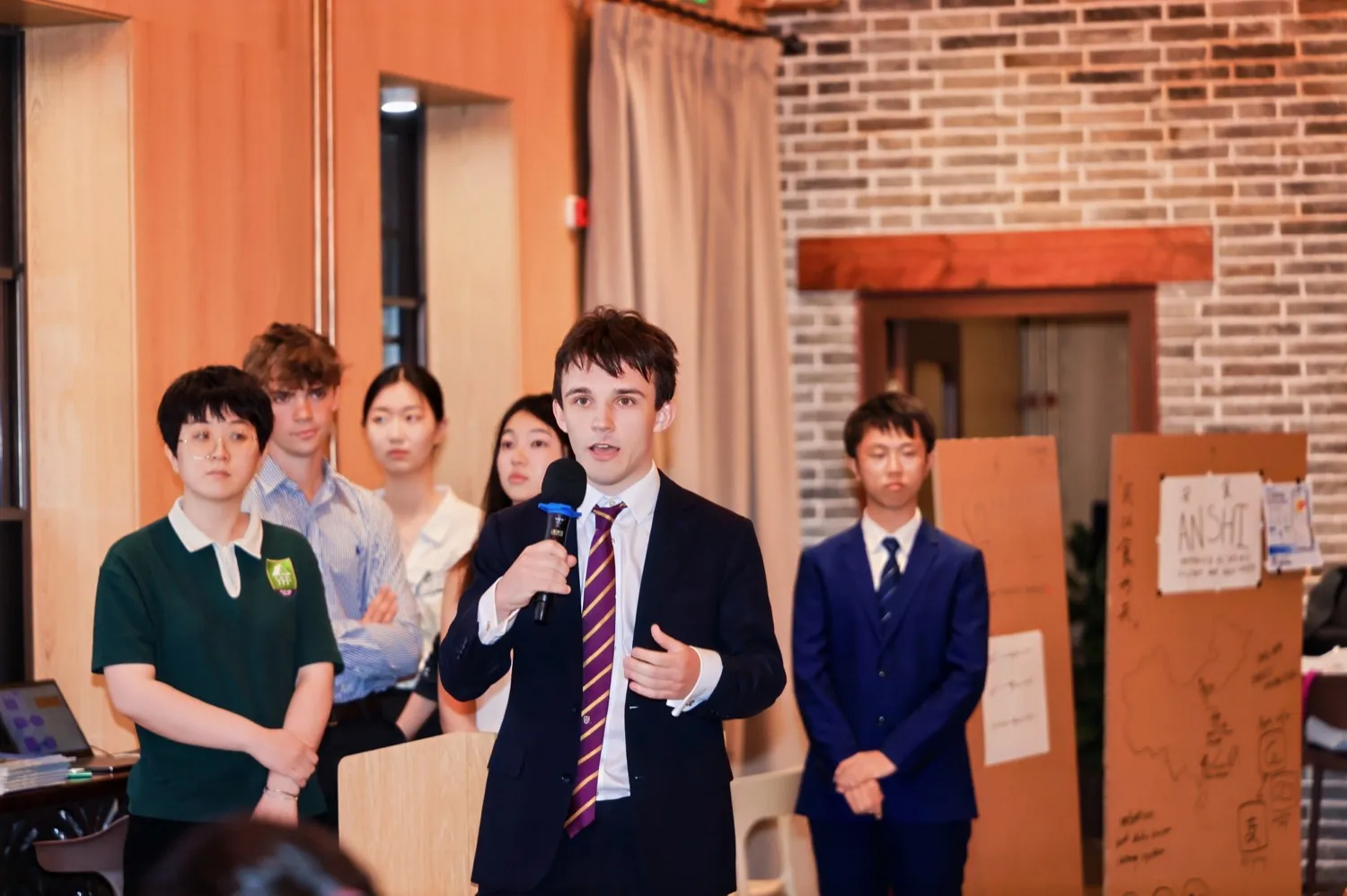 Team 2 presenting at the final showcase
